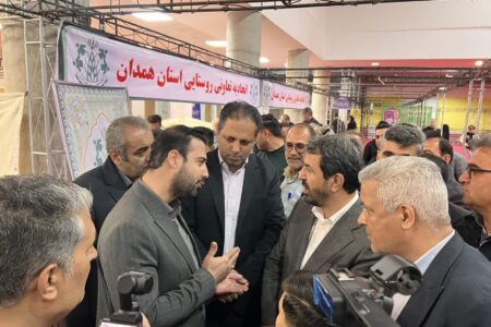 بازدید استاندار همدان از غرفه اتحادیه تعاونی روستایی استان در نمایشگاه بین‌المللی عرضه کالاهای اساسی