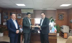 کتابخانه‌های عمومی، پشتیبان فرهنگی جامعه کار و تلاش هستند