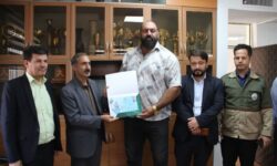 رضا قیطاسی، قوی‌ترین مرد ایران، همیار طبیعت شد